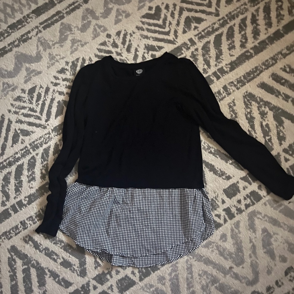 Long sleeved sweater